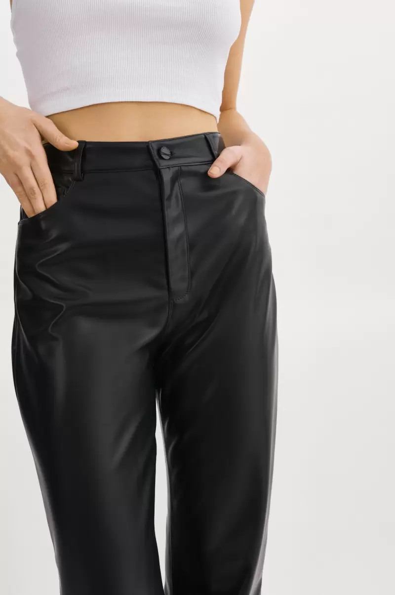 Luxury Women Black Pants Tavi Black Faux Leather Pants Lamarque - 3