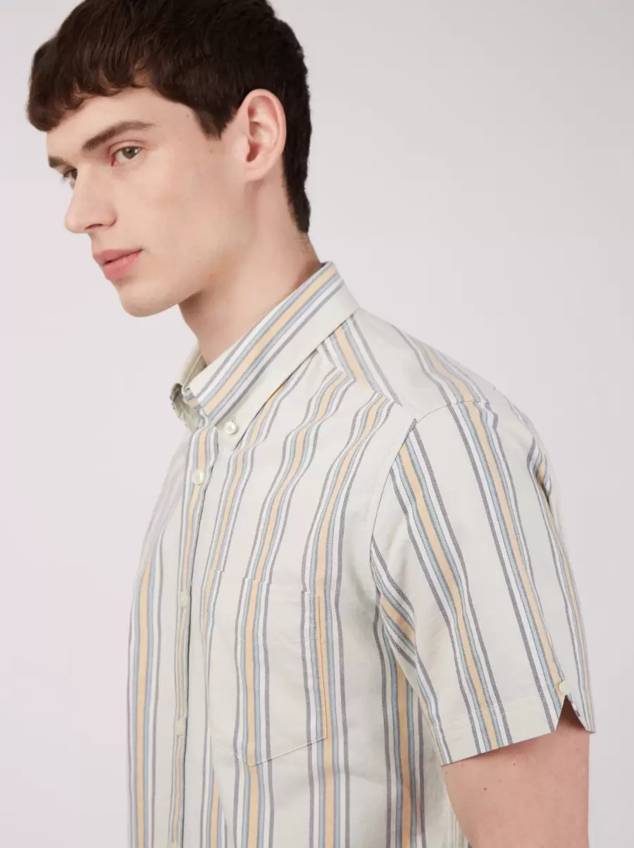 Men Ivy Oxford Stripe Short-Sleeve Shirt - Eggshell Ben Sherman Online Eggshell|Dark Pink Shirts - 5