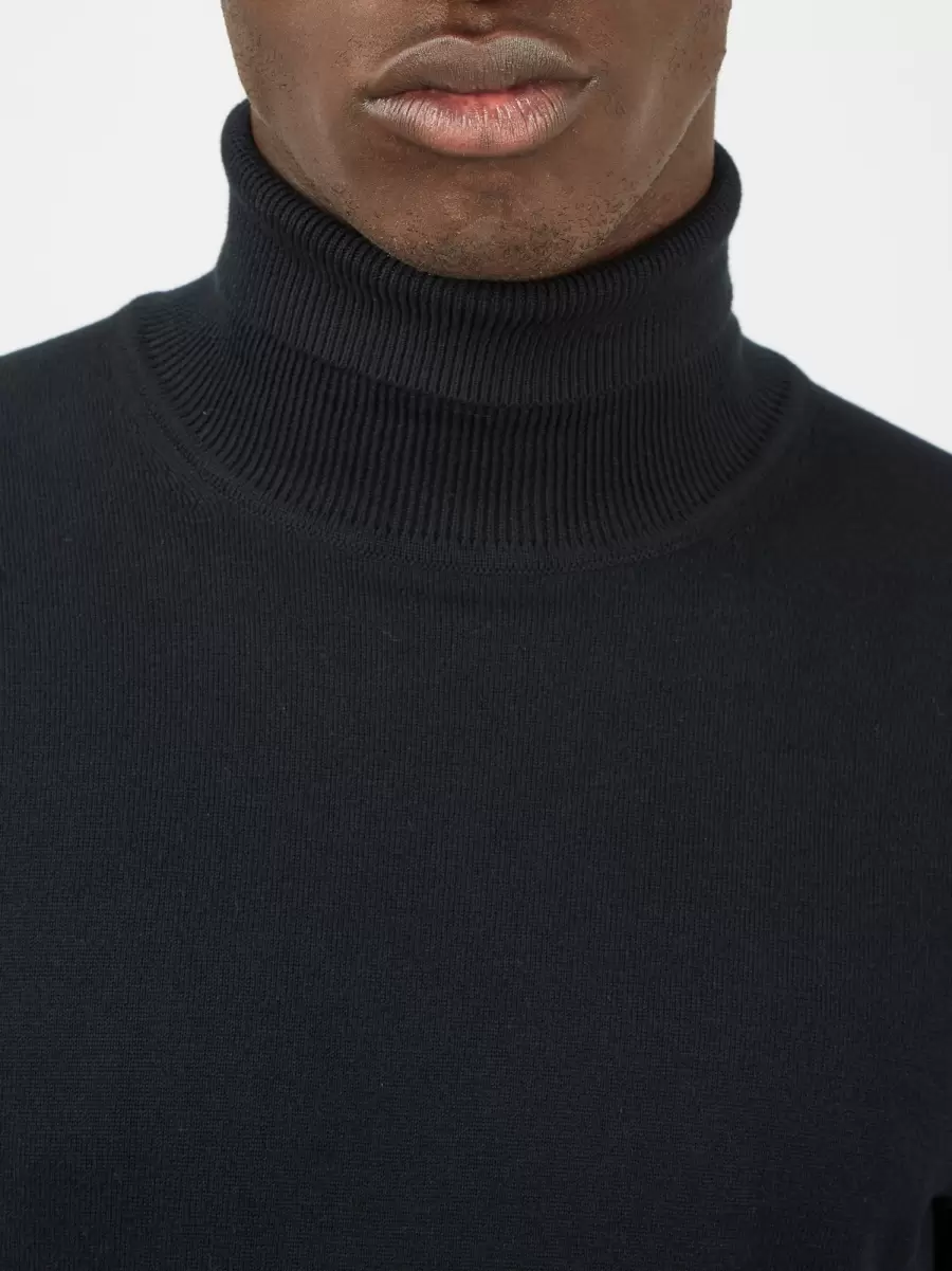 Signature Knit Roll-Neck Sweater - Black Versatile Sweaters & Knits Black Ben Sherman Men - 2
